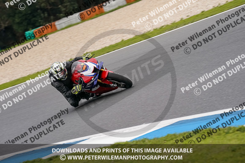 estoril;event digital images;motorbikes;no limits;peter wileman photography;portugal;trackday;trackday digital images